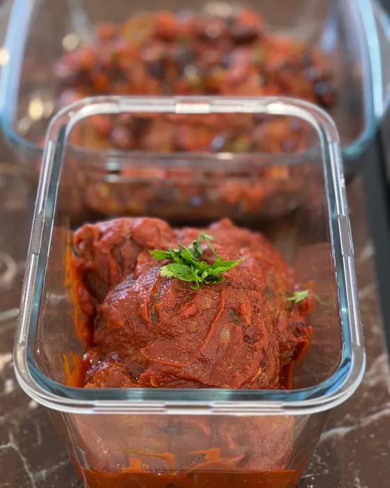 Boulettes, sauce tomate mijotée